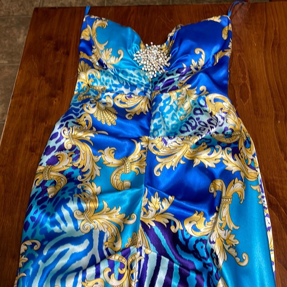 Beautiful mermaid gown!!